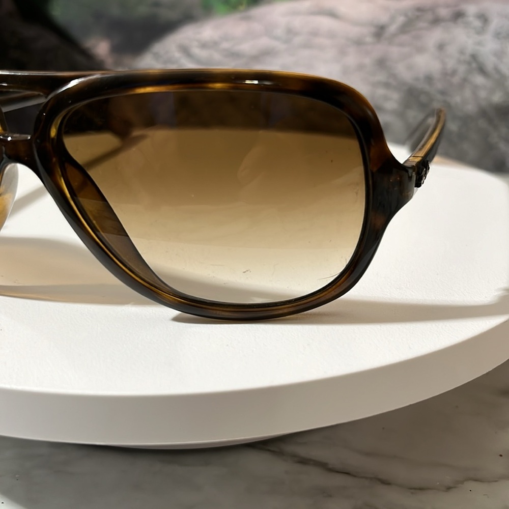 RAY-BAN AVIATOR GLASSES MADE IN ITALY 🇮🇹 Brand New. RETAIL IS $265. - Picture 4 of 17
